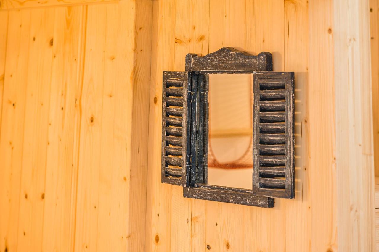 Albergo Diffuso Antagonisti Melle Exterior photo